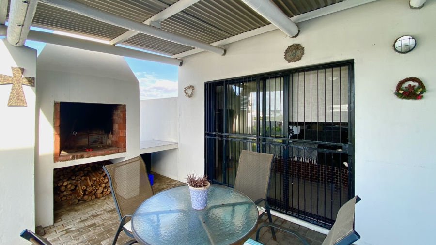 3 Bedroom Property for Sale in Atlantic Sands Private Estate Western Cape